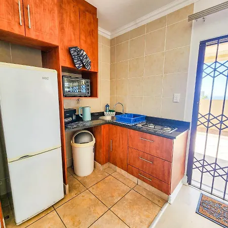 Spekboom Beach Apartments Jeffreys Bay Exterior photo