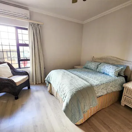 Spekboom Beach Apartments Jeffreys Bay Exterior photo
